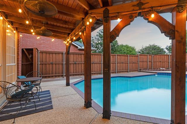 Building Photo - 10613 Nashville Dr