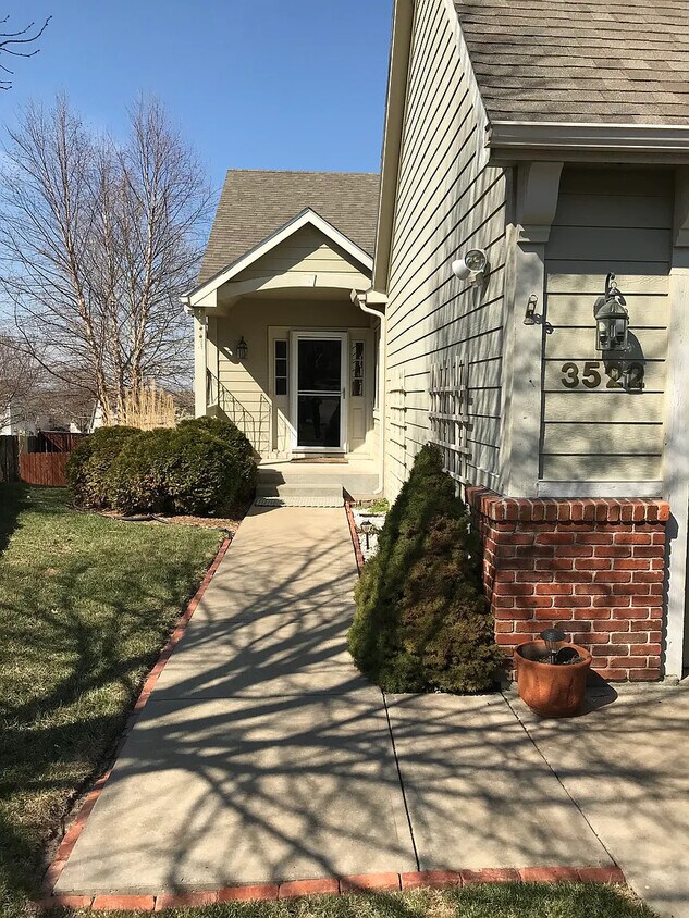 Primary Photo - 3522 Sweetgrass Ct