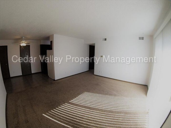 Building Photo - 2607 Terrace Dr