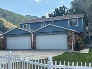Building Photo - 7800 S Chadbourne Dr