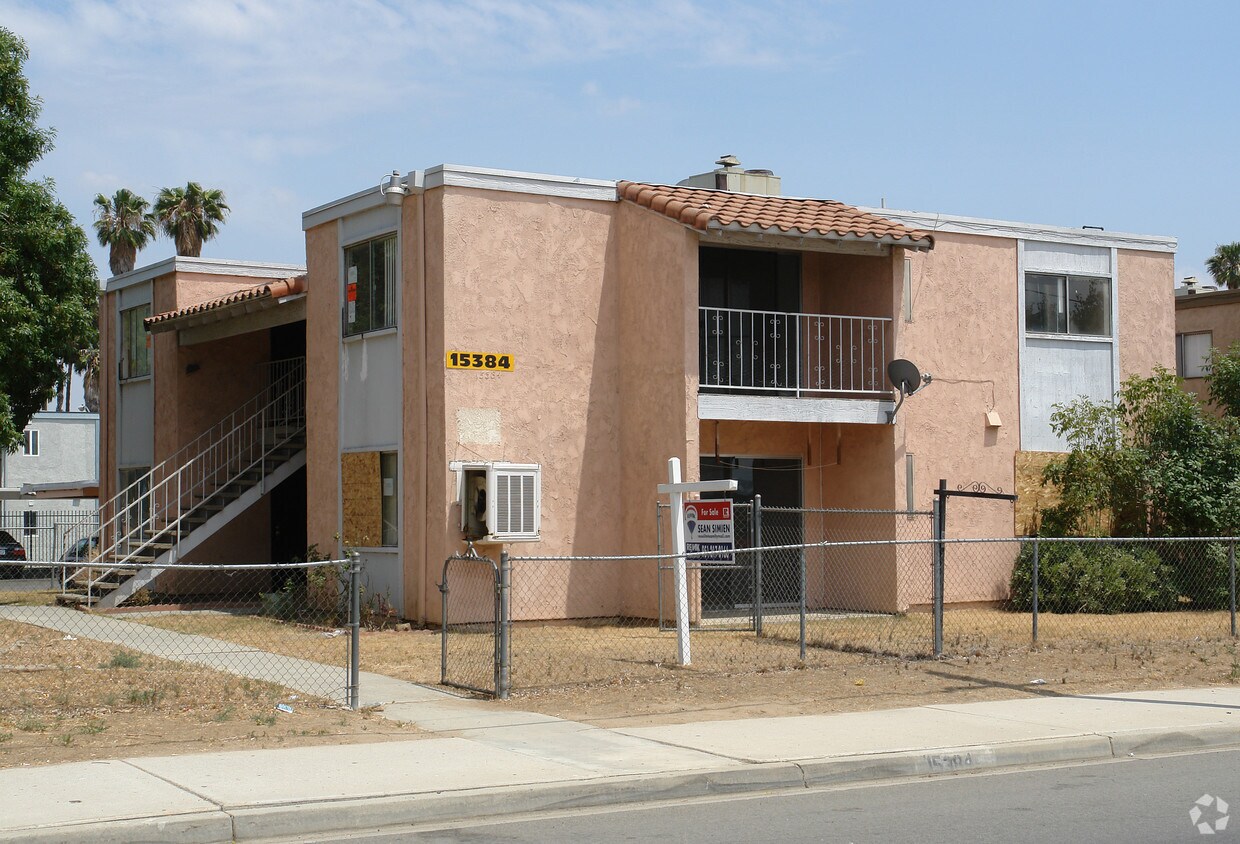 Foto principal - 15384 Perris Blvd
