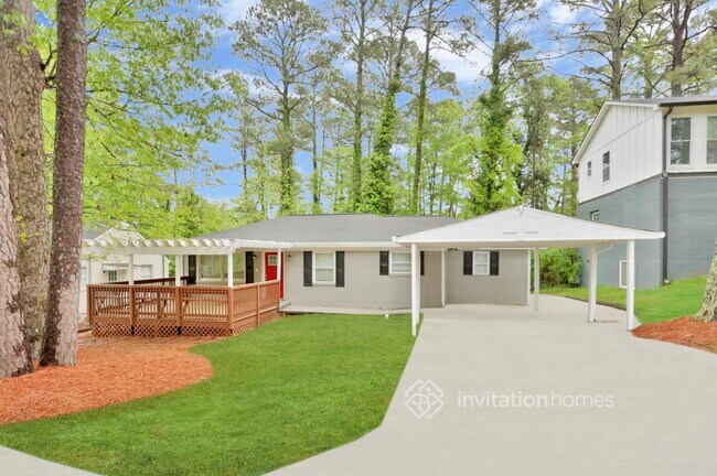 Building Photo - 2100 Dellwood Pl