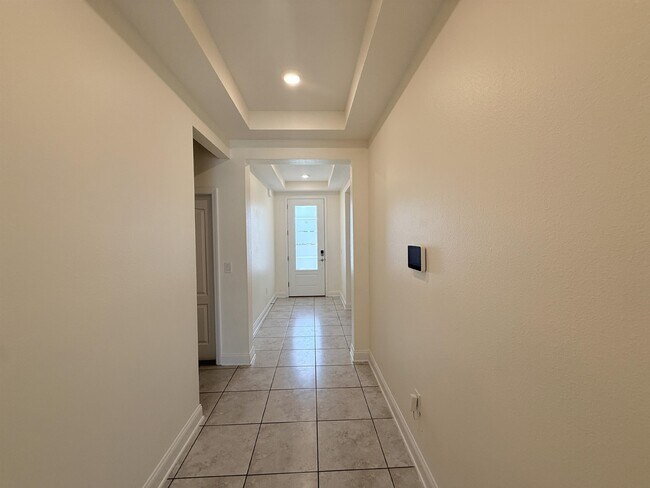 Building Photo - 32 Olivine Ct
