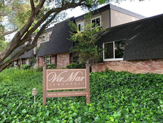 Foto del edificio - Beautiful 3-Bedroom, 2 1/2 Bath in Fair Oaks