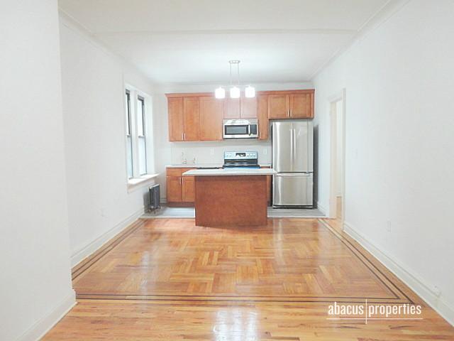 Primary Photo - 724 E 27th St