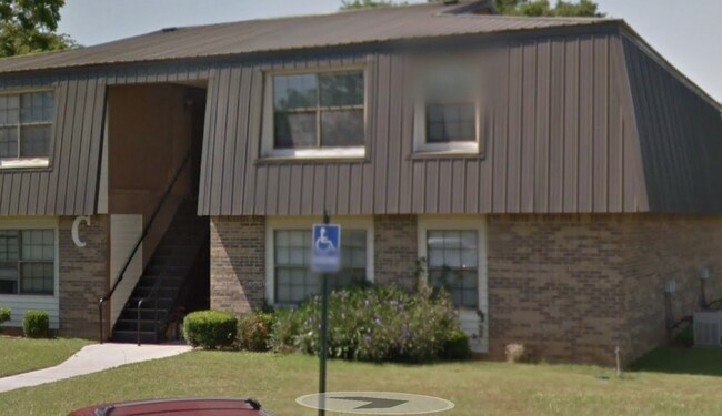 Building Photo - 401 Dogwood-#401 C-9