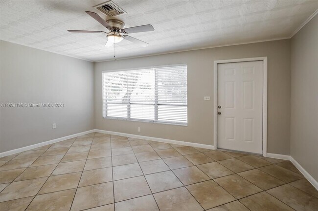 Foto del edificio - 2310 N 65th Way