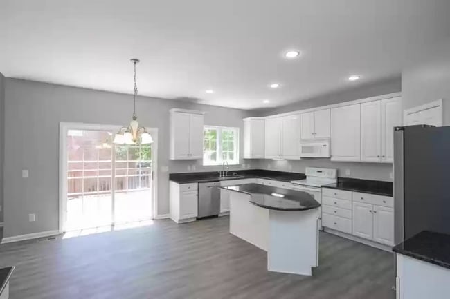 Building Photo - 416 William Wallace Dr