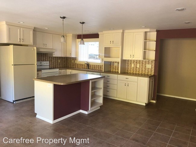 Building Photo - 3 br, 2 bath House - 8045 SW 56th Ave