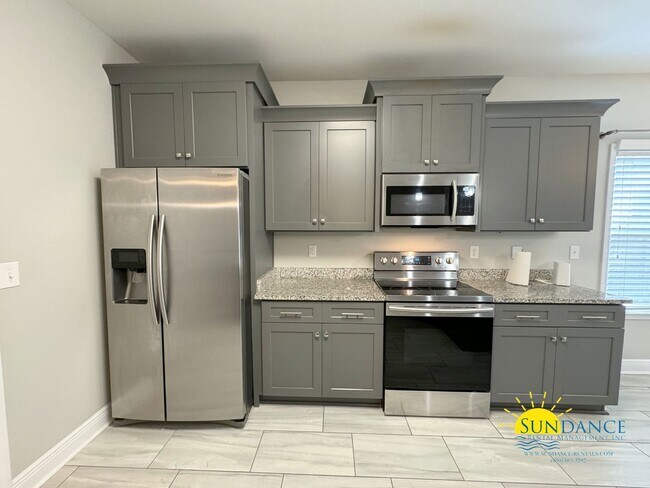 Building Photo - Beautiful 3 bedroom Home in Navarre!