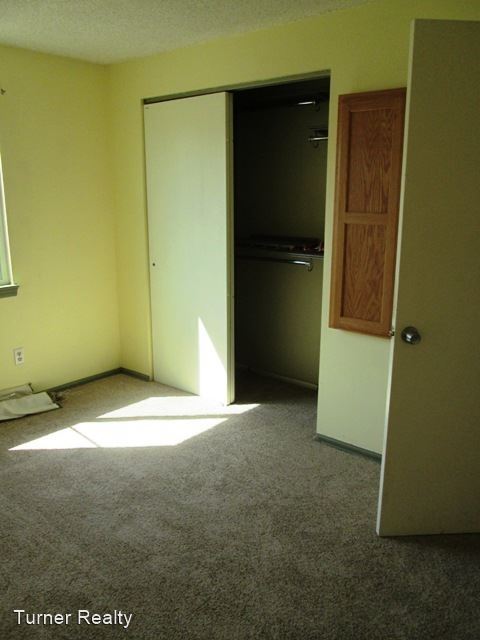 Building Photo - 2 br, 1 bath House - 2230 Tulip Street