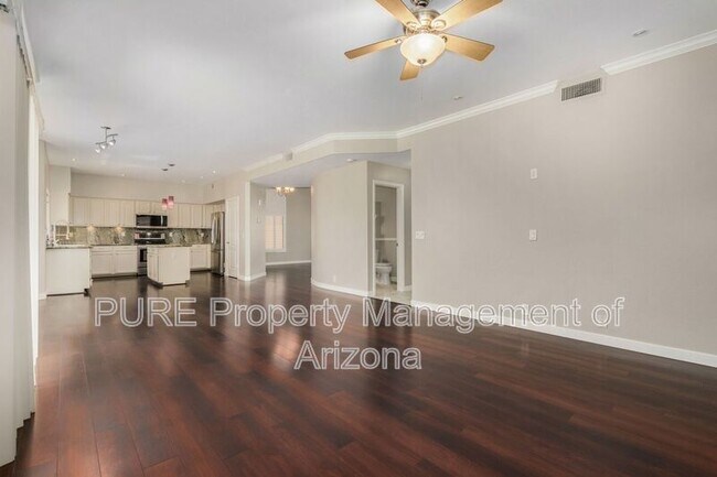 Foto del edificio - 2181 W Redwood Dr