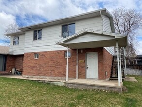 Building Photo - 451 Mulberry Dr