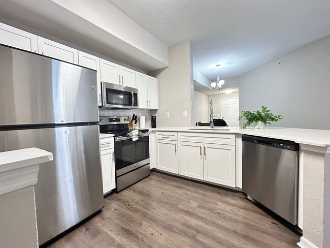 Building Photo - 9533 Magnolia Blossom Dr