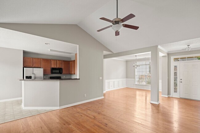Foto del edificio - 8 Hadley Park Way