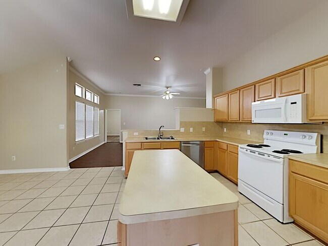 Building Photo - No App Fee. $1,000 OFF 1st Month w/14-mont...