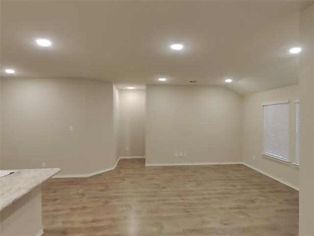 Foto del edificio - 1904 Strongbark Dr