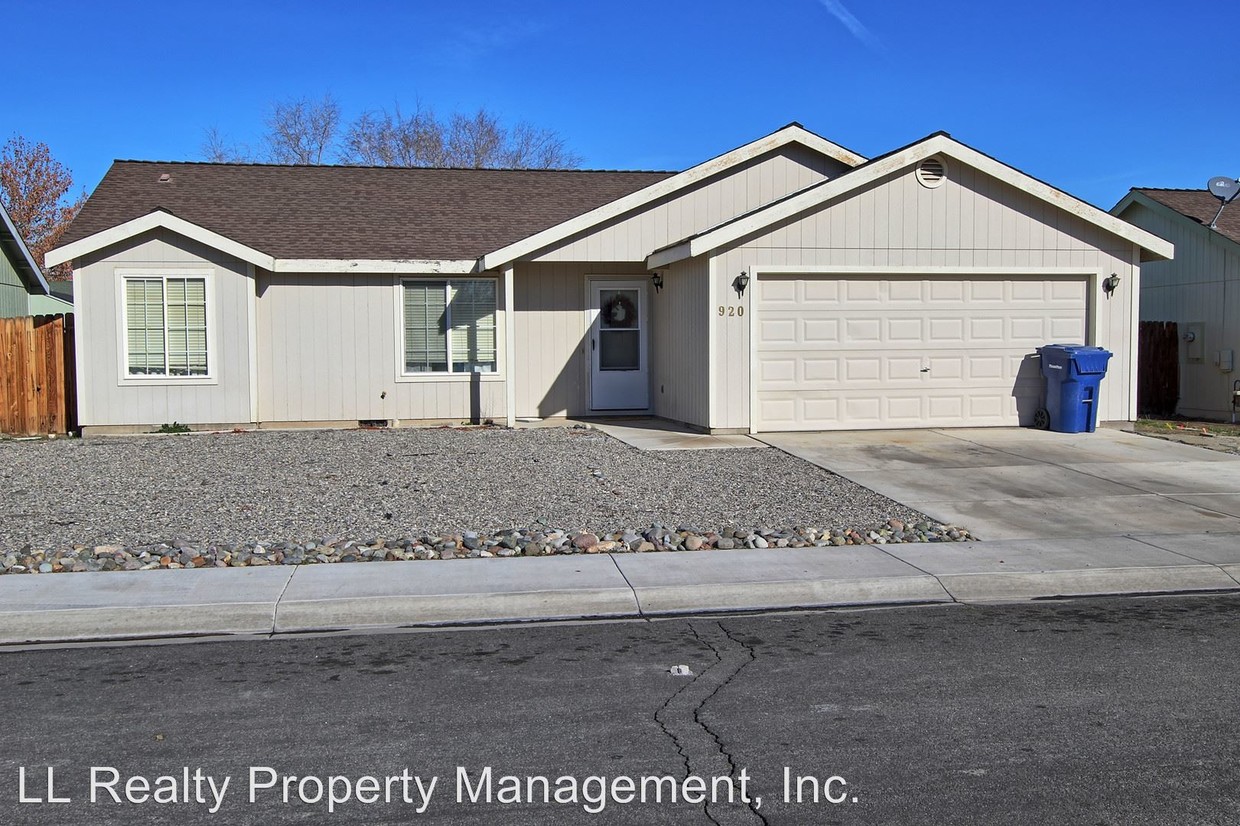 920 Atrium Rd, Fernley, NV 89408 - House Rental in Fernley, NV ...