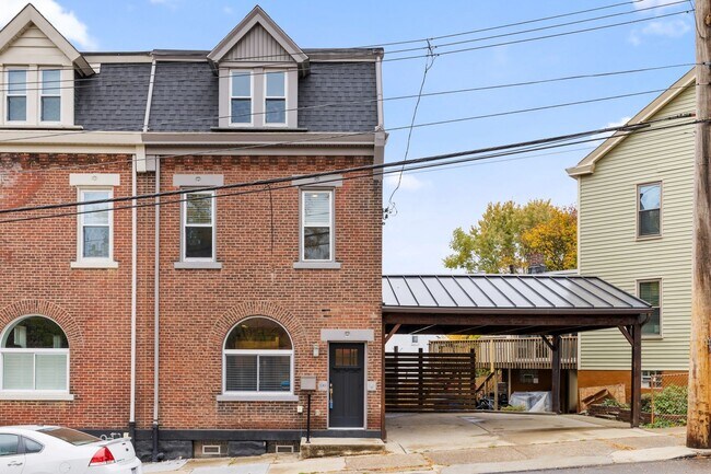 Gorgeous 3 BD/ 2.5 BA Located in Lawrenceville! - Gorgeous 3 BD/ 2.5 BA Located in Lawrenceville! House