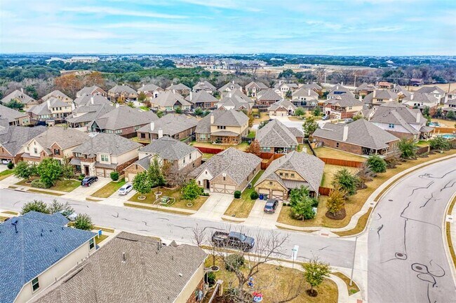Foto del edificio - 2468 Millbrook Loop