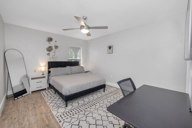 Foto del edificio - 4307 W Kennedy Blvd