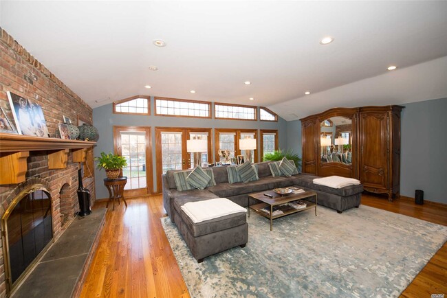 Building Photo - 5 Grouse Ln