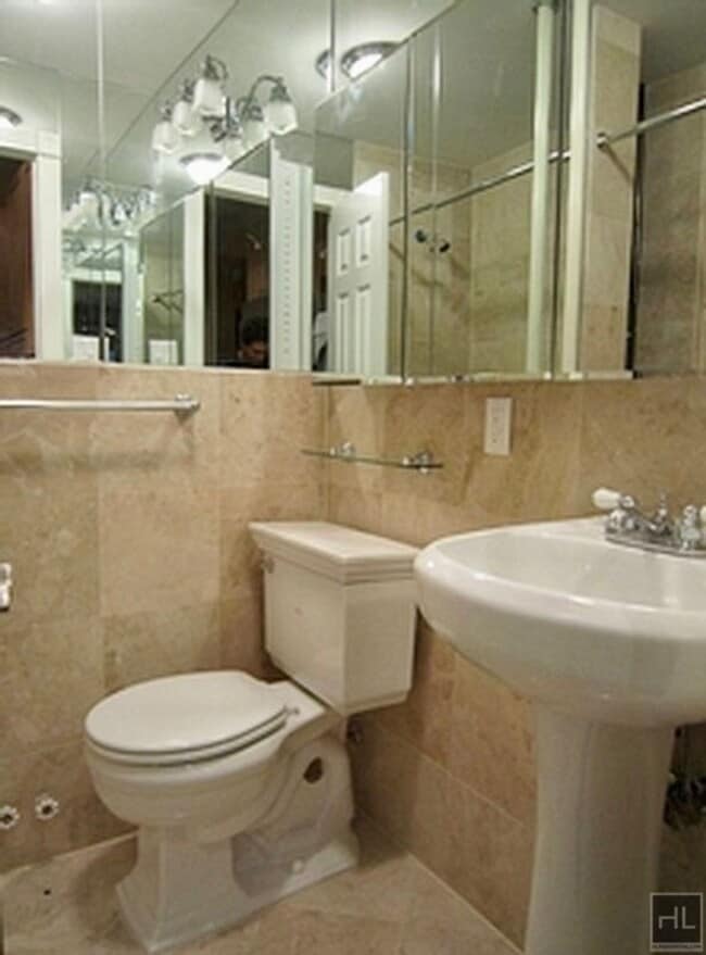 Building Photo - Barrow Street