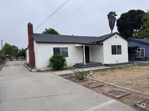 Building Photo - 25547 Lane St