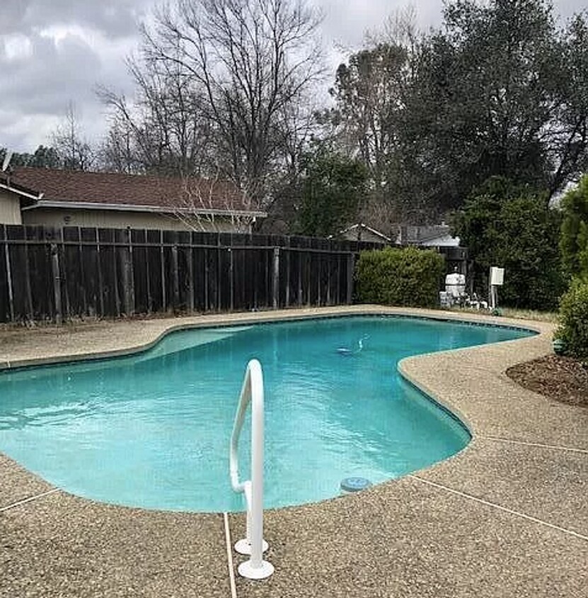 Foto principal - Must See East Redding Home with Beautiful ...