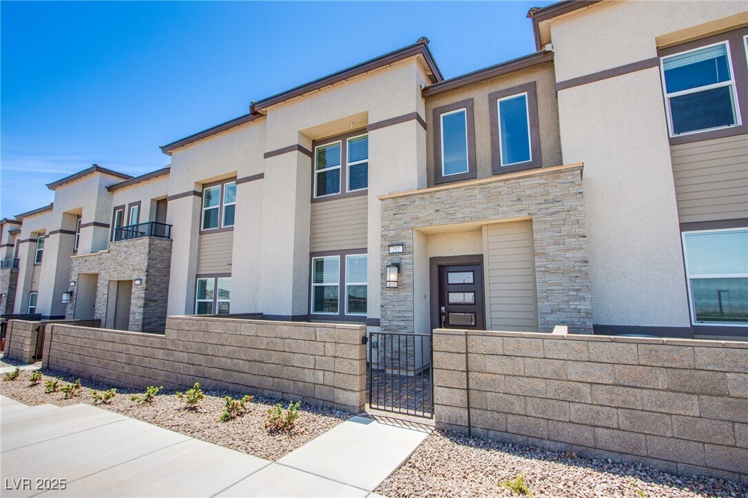 Foto principal - 252 Walsh Peak Ave