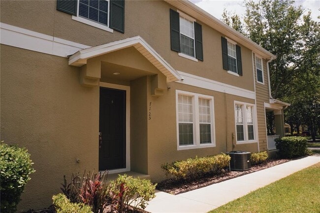 Building Photo - 7125 Harmony Square Dr S
