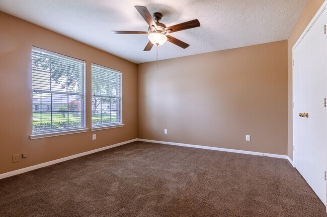 Foto del edificio - 2006 Poco Dr