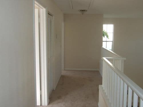 Building Photo - 29 Selby Ln