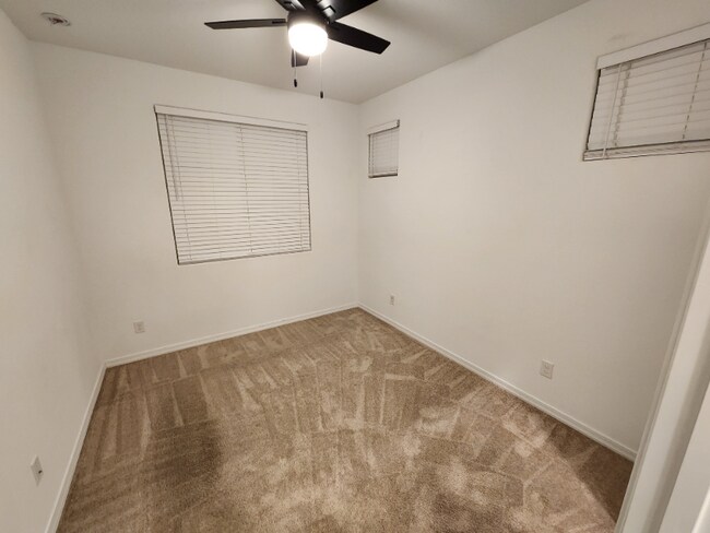 Foto del edificio - 8948 W Colter St