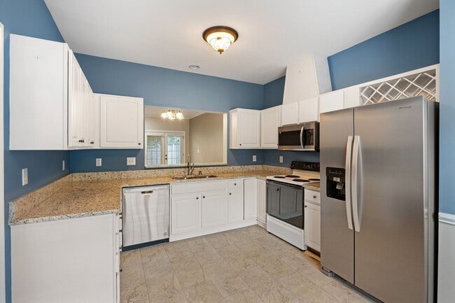 Building Photo - 4312 Pine Springs Ct