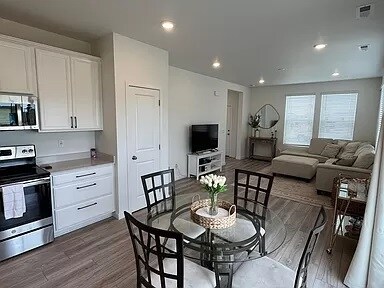 Foto del edificio - 6294 Wild Rye St