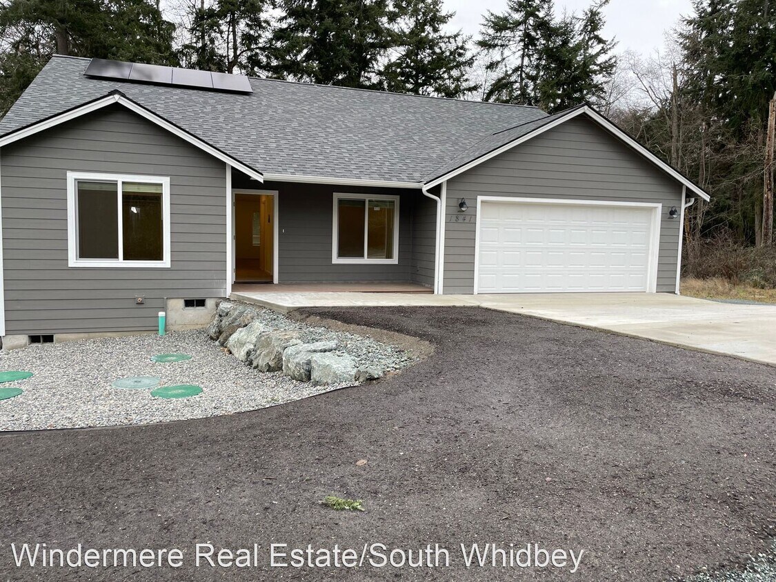 2 br, 2 bath House 1841 Watkins House Rental in Freeland, WA