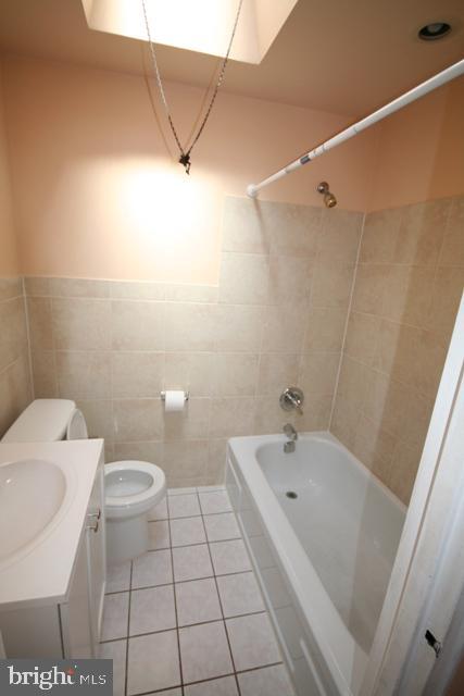 Foto del edificio - 2828 S 64th St