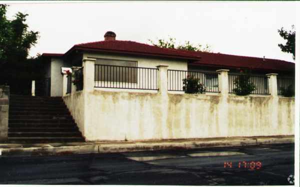 Building Photo - 226 E Fredericks St