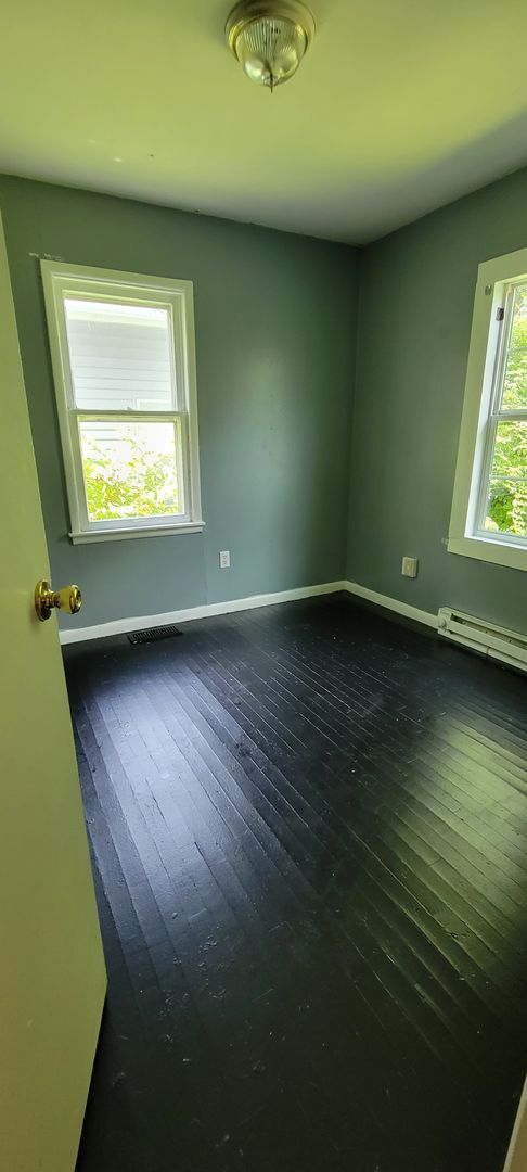 Photo - Beautiful Single Family 2 Bedroom with a B... House