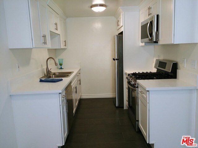Primary Photo - 933 11th St