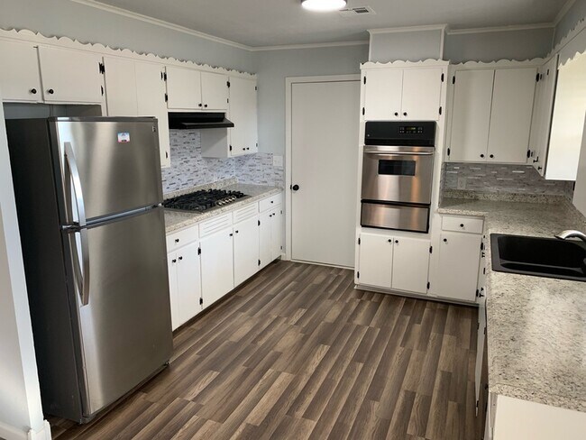 Foto del edificio - 5214 S Delaware Pl