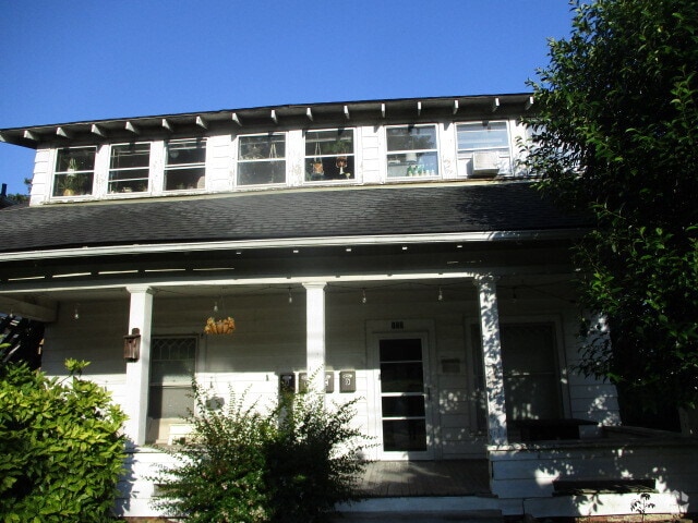 Building Photo - 122 Tate St