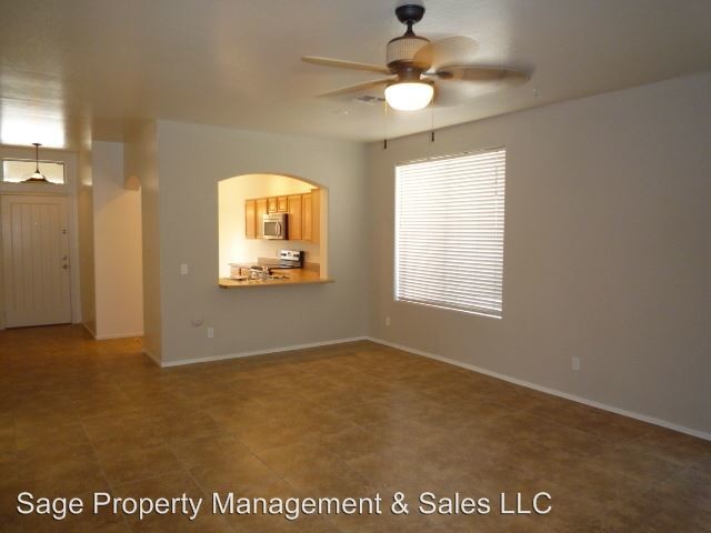 Foto del edificio - 3 br, 2 bath House - 1018 E. Susan Ln