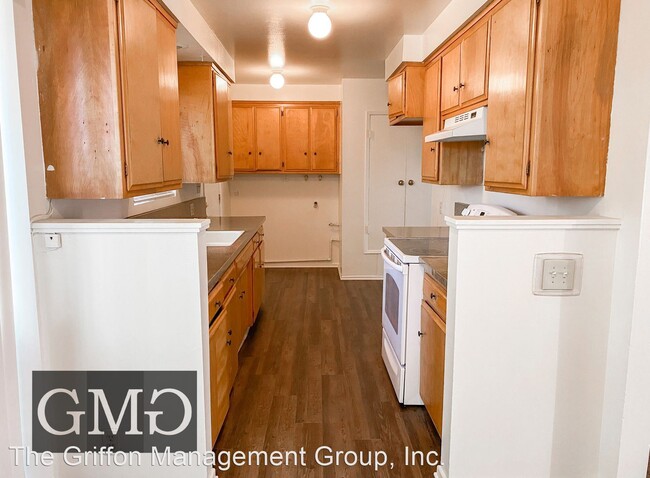 Building Photo - 2 br, 2 bath House - 25836 Dartmouth Avenue