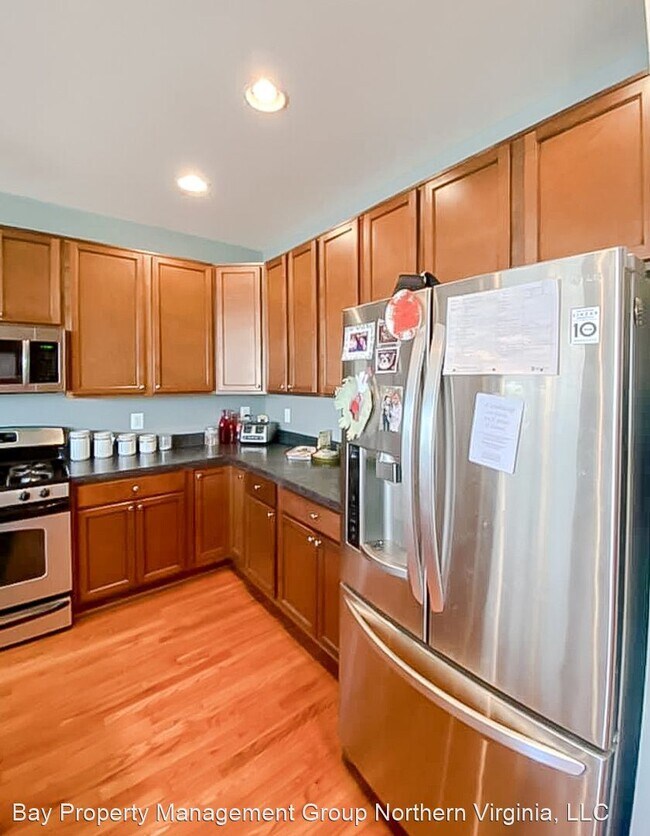 Building Photo - 3 br, 3.5 bath House - 11891 Benton Lake Road