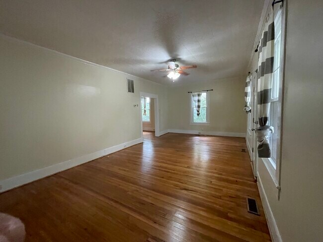 Foto del edificio - 421 Duke St SW