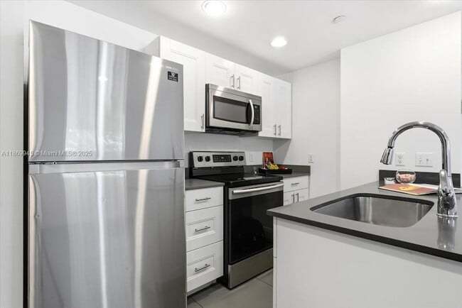 Photo - 541 NW 33rd St Apartment