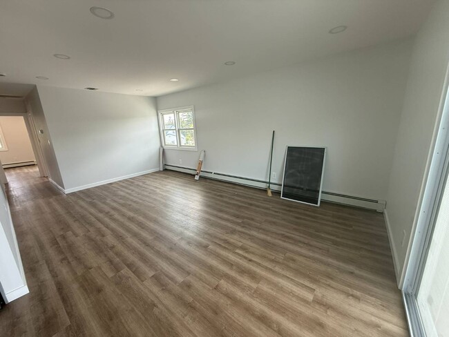 Building Photo - 276 W Nicholai St