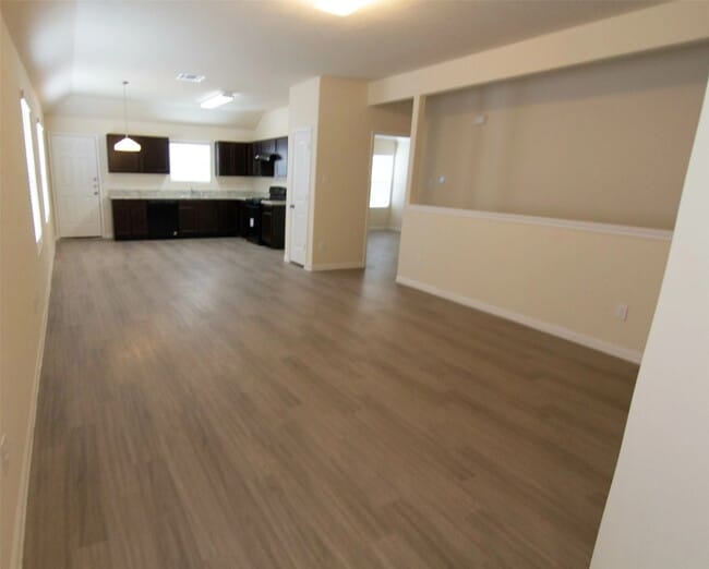 Building Photo - 918 Ember Wood Ct